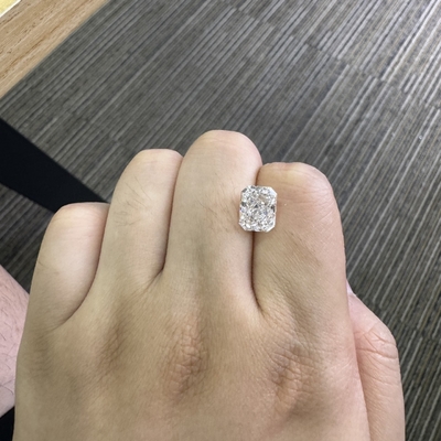 Buy 3.7 Carat Radiant Lab Grown Diamond CVD F VS2 2VG N IGI OEM ODM online manufacture