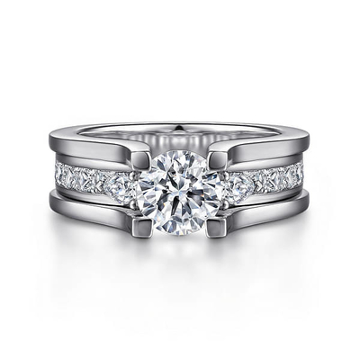 Buy VVS Clarity HPHT Round Cut Lab Grown Diamond Ring in 18K Metal Type with Round Gemstone Shape online manufacture